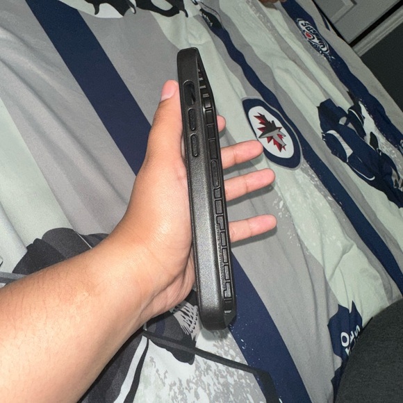 IPhone 14 Pro Otter Box Symmetry Series - Picture 2 of 6